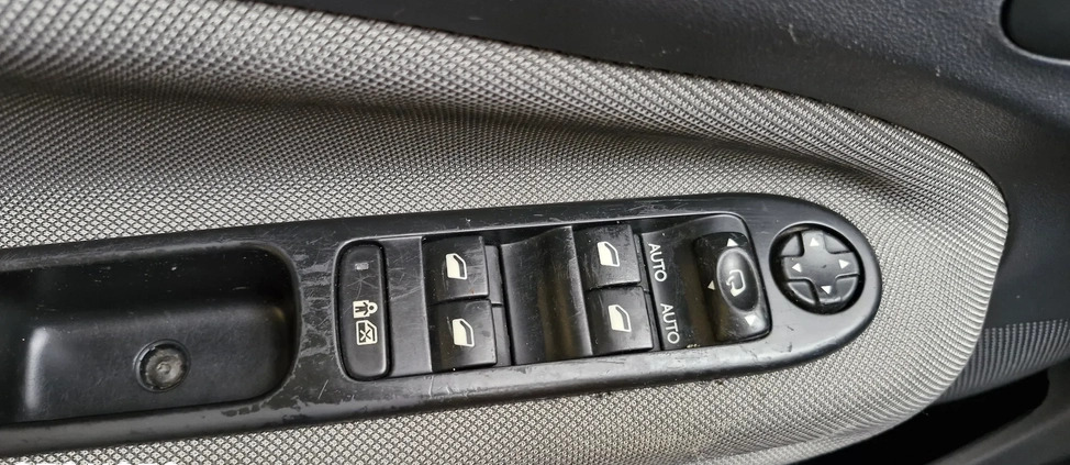 Citroen C3 Picasso cena 19700 przebieg: 176000, rok produkcji 2011 z Mysłowice małe 211